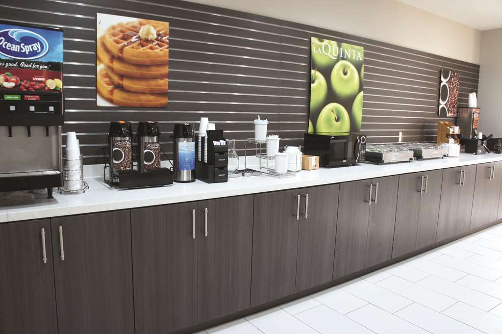 La Quinta By Wyndham Weatherford Ok Facilities photo