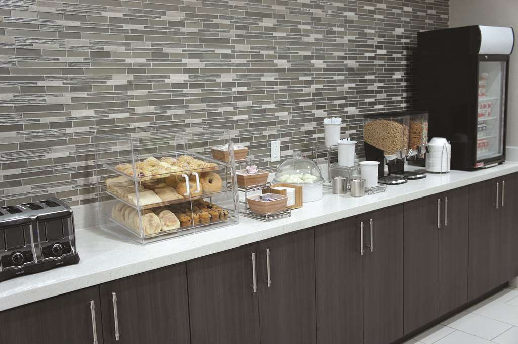 La Quinta By Wyndham Weatherford Ok Facilities photo